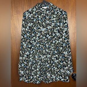 J.Jill Woman’s Classic Floral Long Sleeve Lightweight Blouse Size Small
